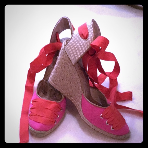 Ann Taylor Shoes - Ann Taylor Loft Ankle Wrap Wedge Size 7.5
